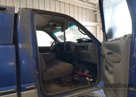 1995 Dodge Ram 2500 z USA, uszkodzony, nr VIN 1B7KF26W0SS298684